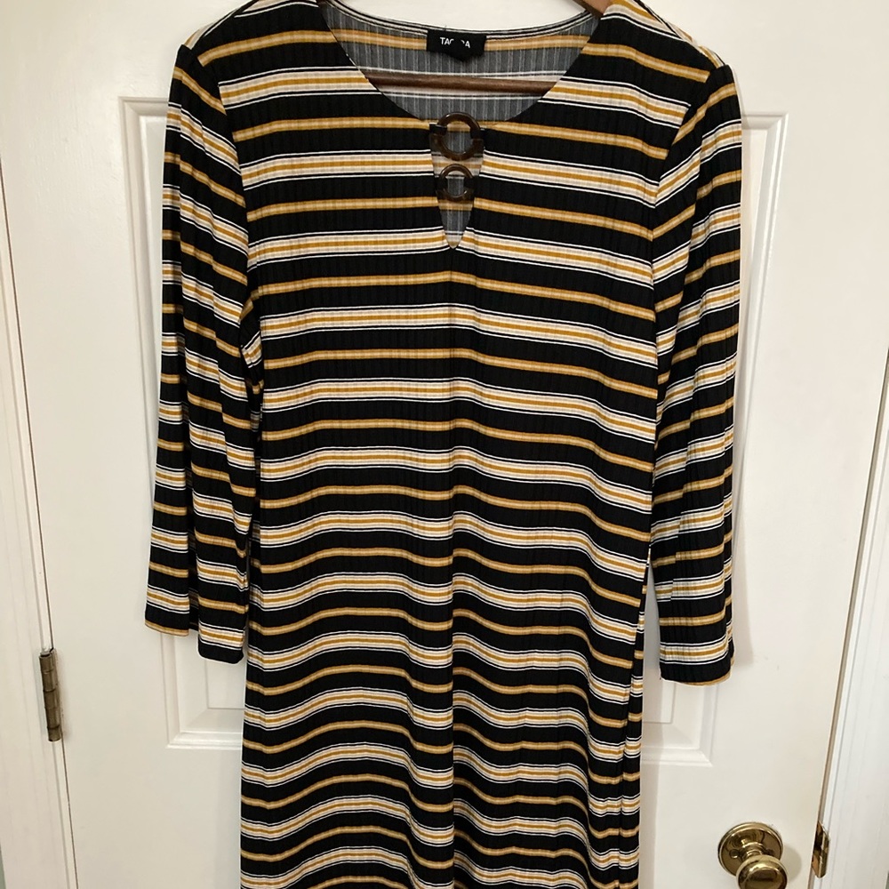 NWT Tacera Knee Length Striped Dress
